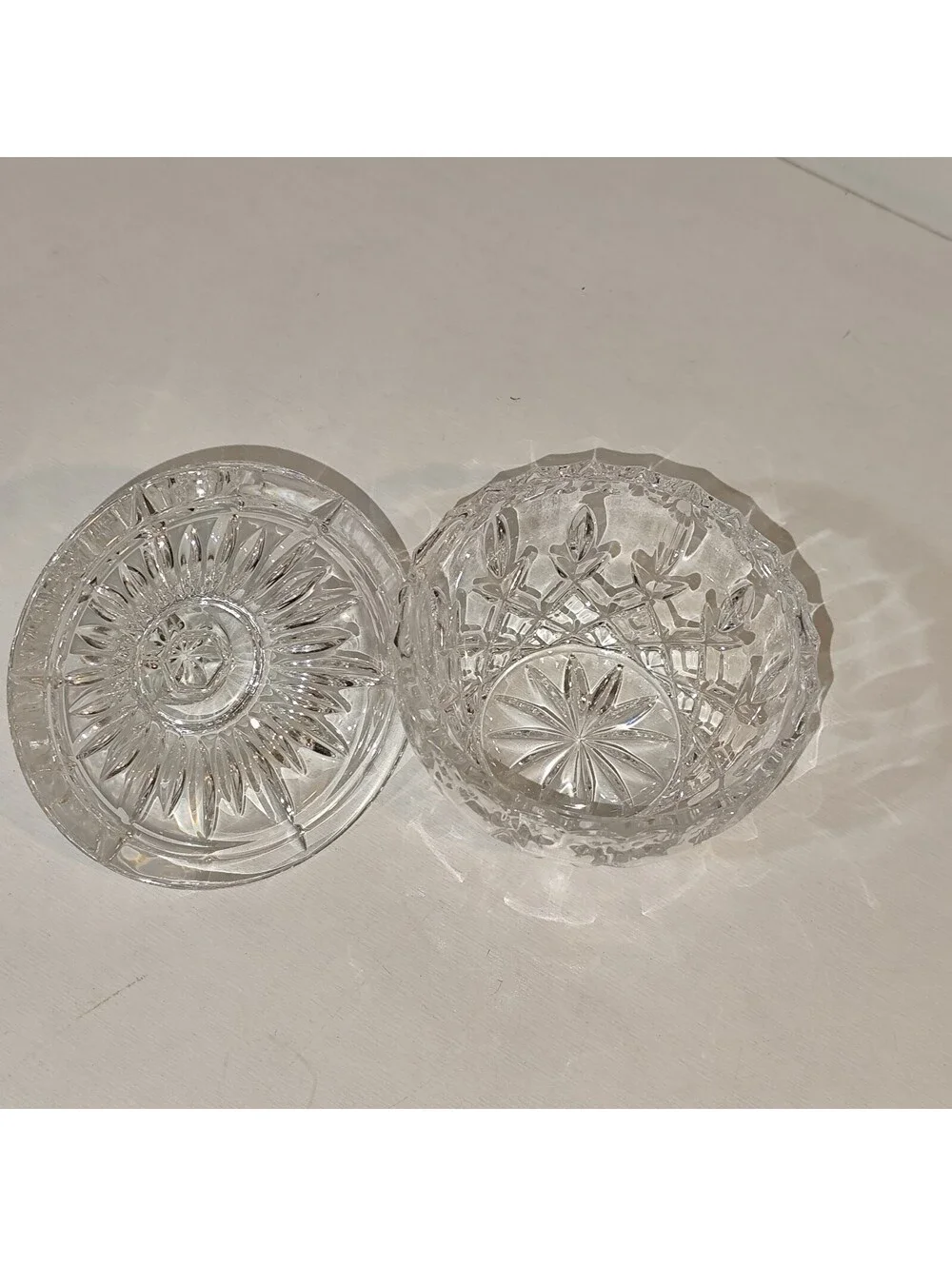 vintage crystal sugar bowl with lid Excellent Condition